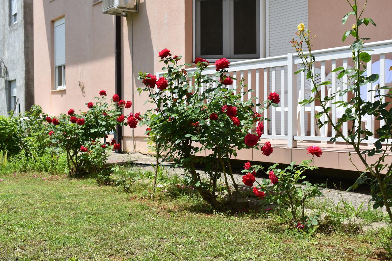 Guest House Regina Mundi เมจูโกเรีย ภายนอก รูปภาพ