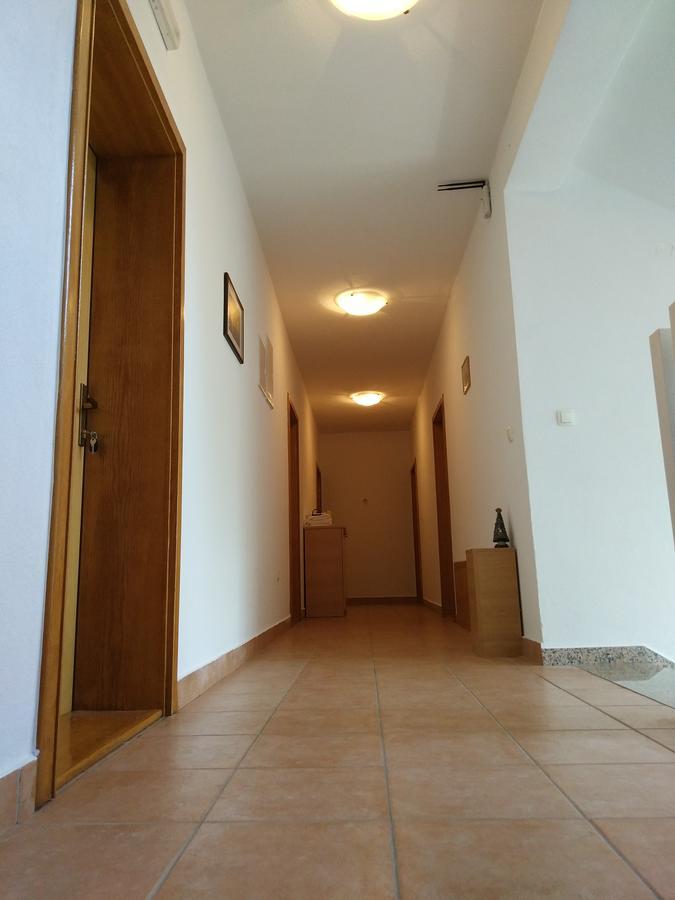 Guest House Regina Mundi เมจูโกเรีย ภายนอก รูปภาพ